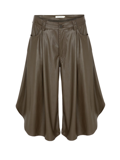 Sculpted Leather Bermuda